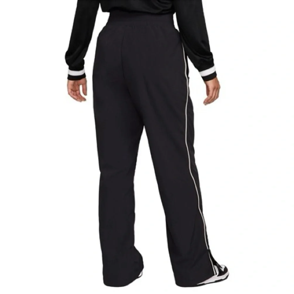 Women's Nike Sportswear Collection Mid-Rise Repel Asymmetrical-Waist Pants. NWT!